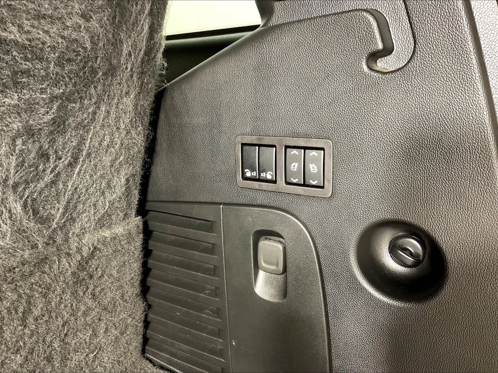 Used 2019 Chevrolet Tahoe Premier AWD/4WD image 41