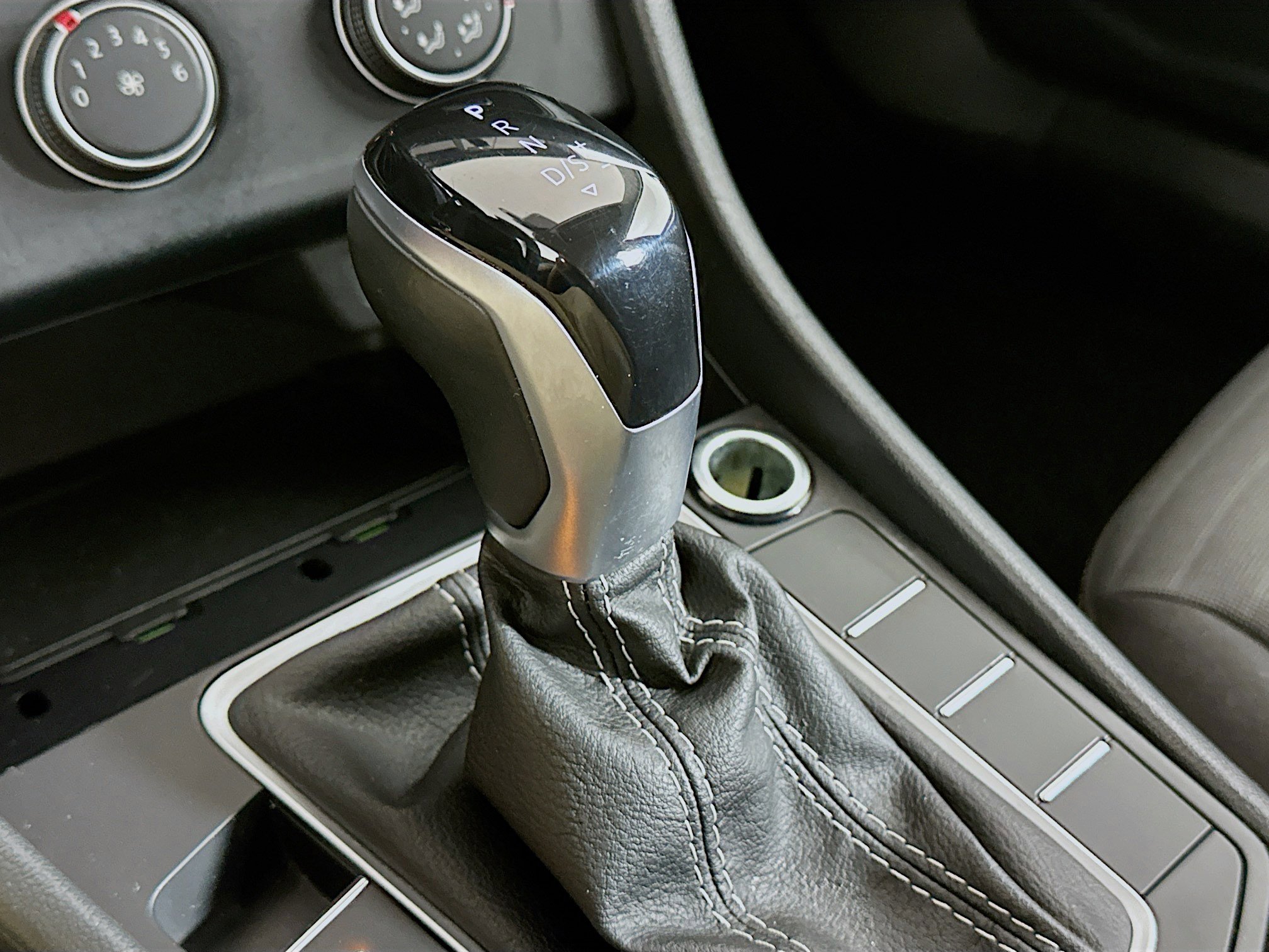 Used 2024 Volkswagen Jetta S image 24