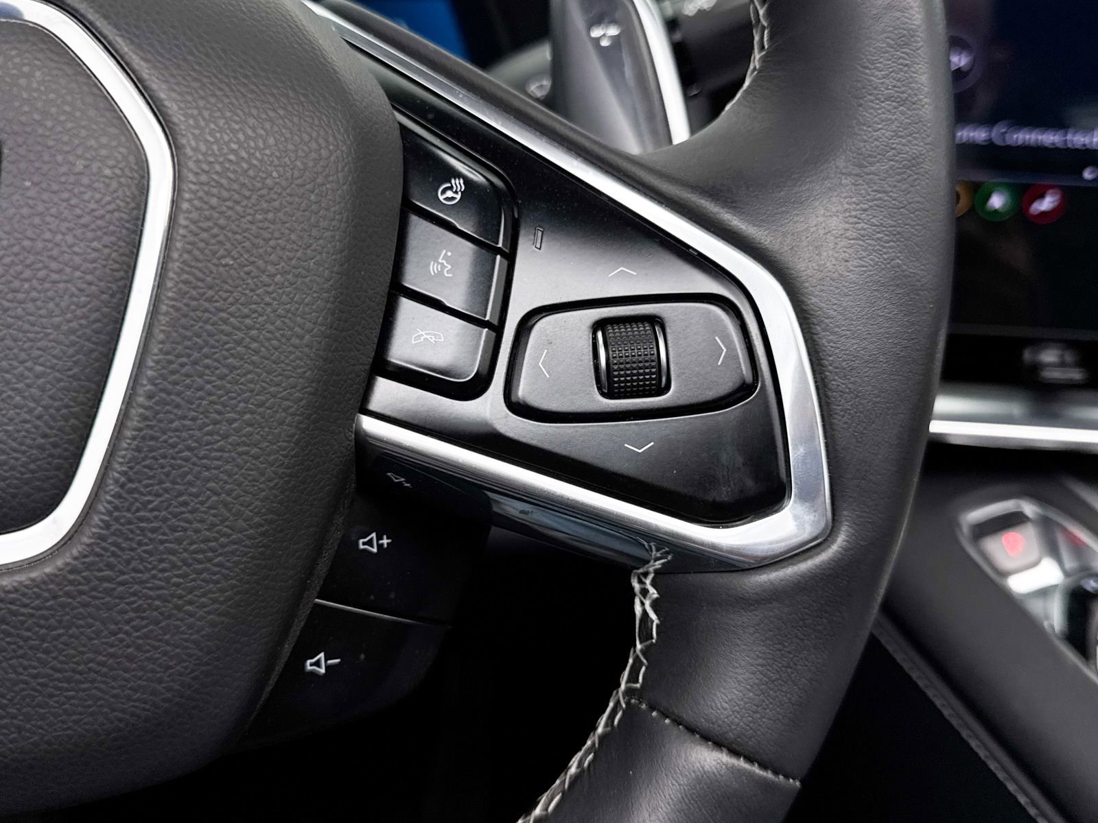 Used 2021 Chevrolet Corvette Stingray Preferred Cpe w/ Engine Appearance Package image 32