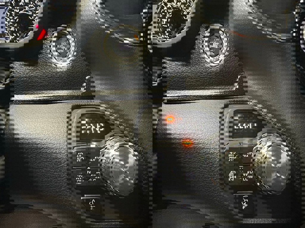 Used 2025 RAM 1500 Laramie image 23