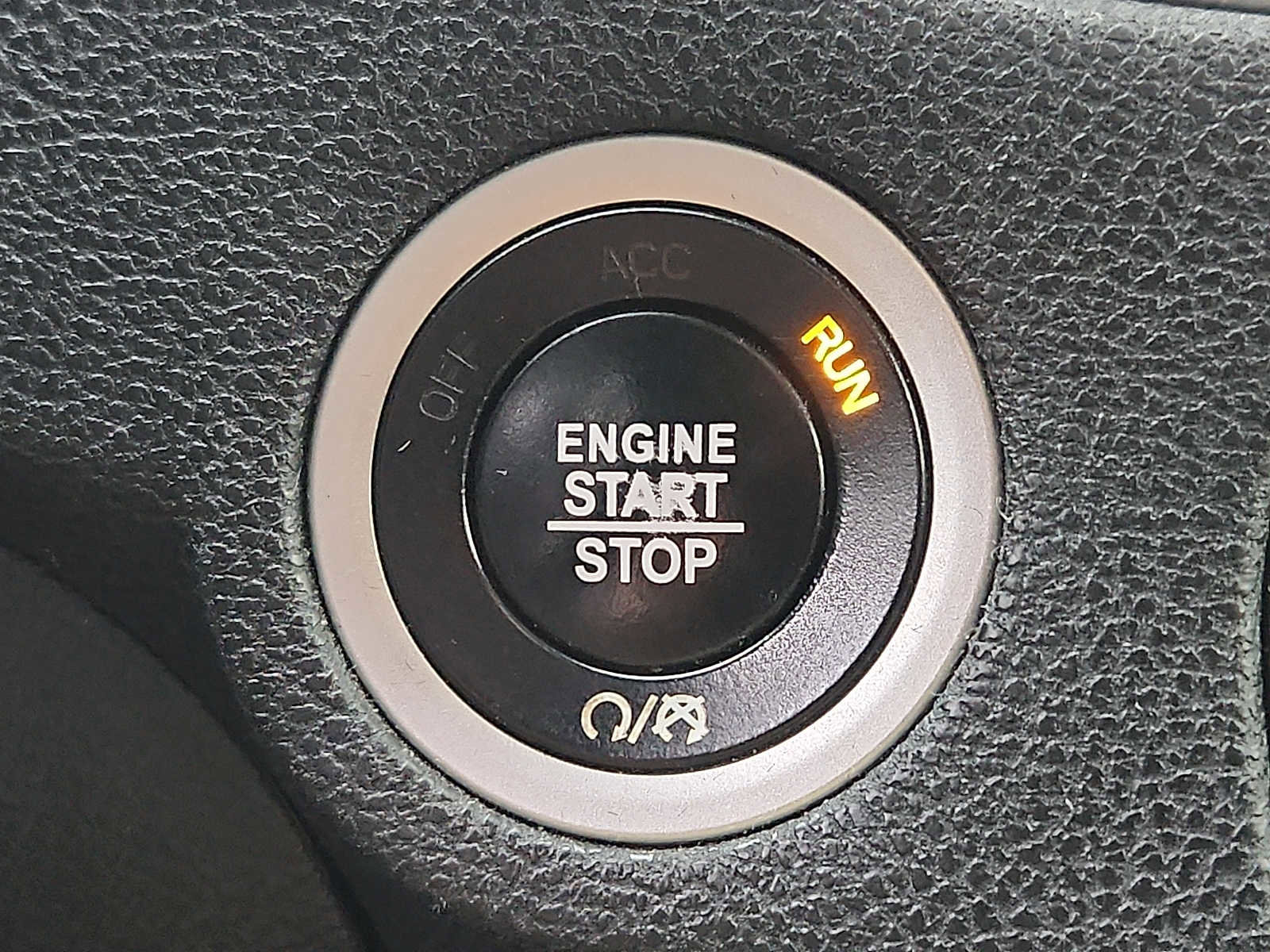 Used 2016 Dodge Charger SXT image 22