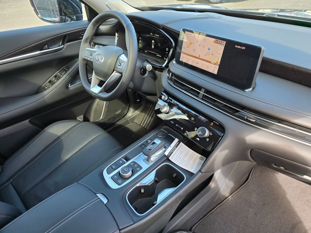 New 2025 INFINITI QX60 Sensory w/ Vision Package image 11