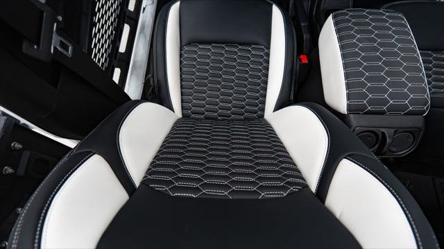 Used 2025 Jeep Gladiator Sport image 20