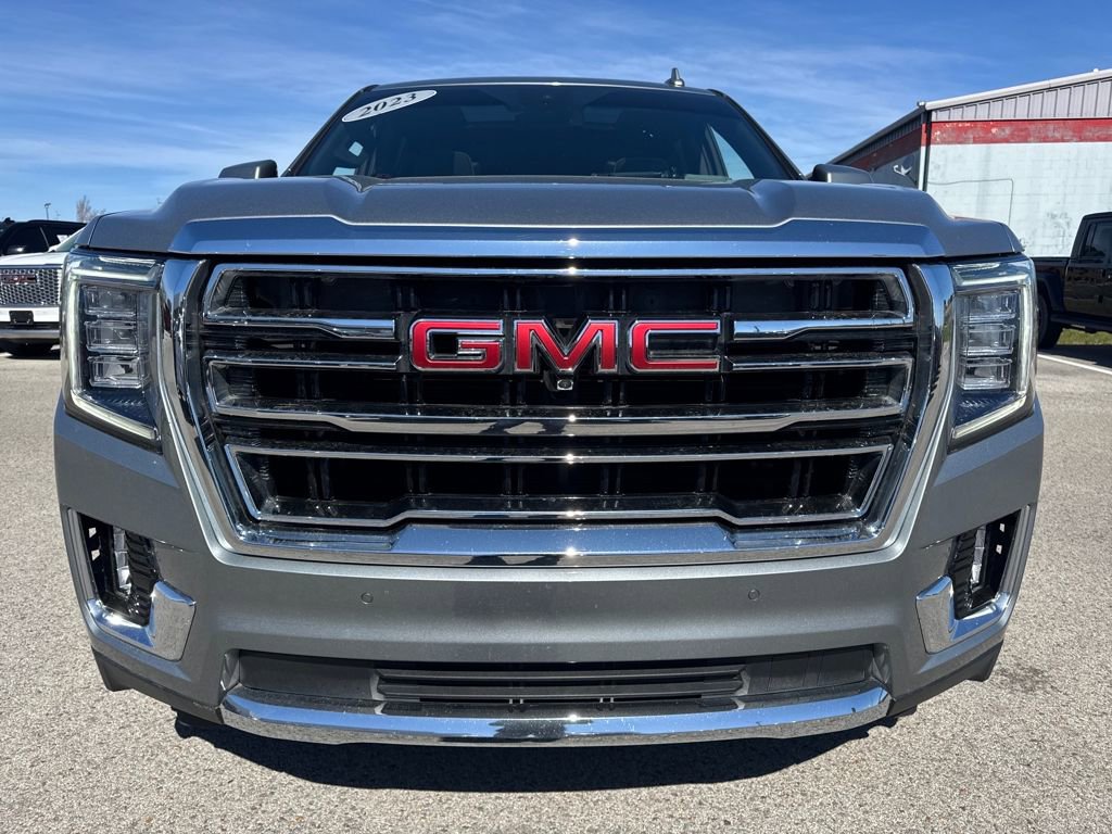 Used 2023 GMC Yukon SLT w/ SLT Premium Package image 10