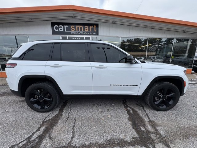 Used 2022 Jeep Grand Cherokee Altitude image 8