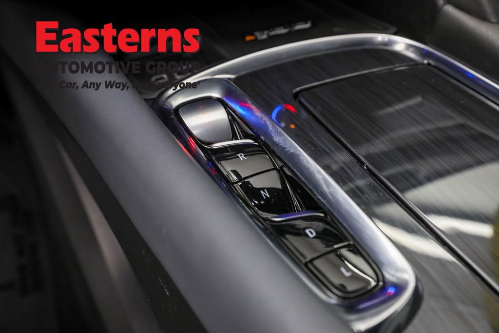 Used 2024 Buick Enclave Premium image 13