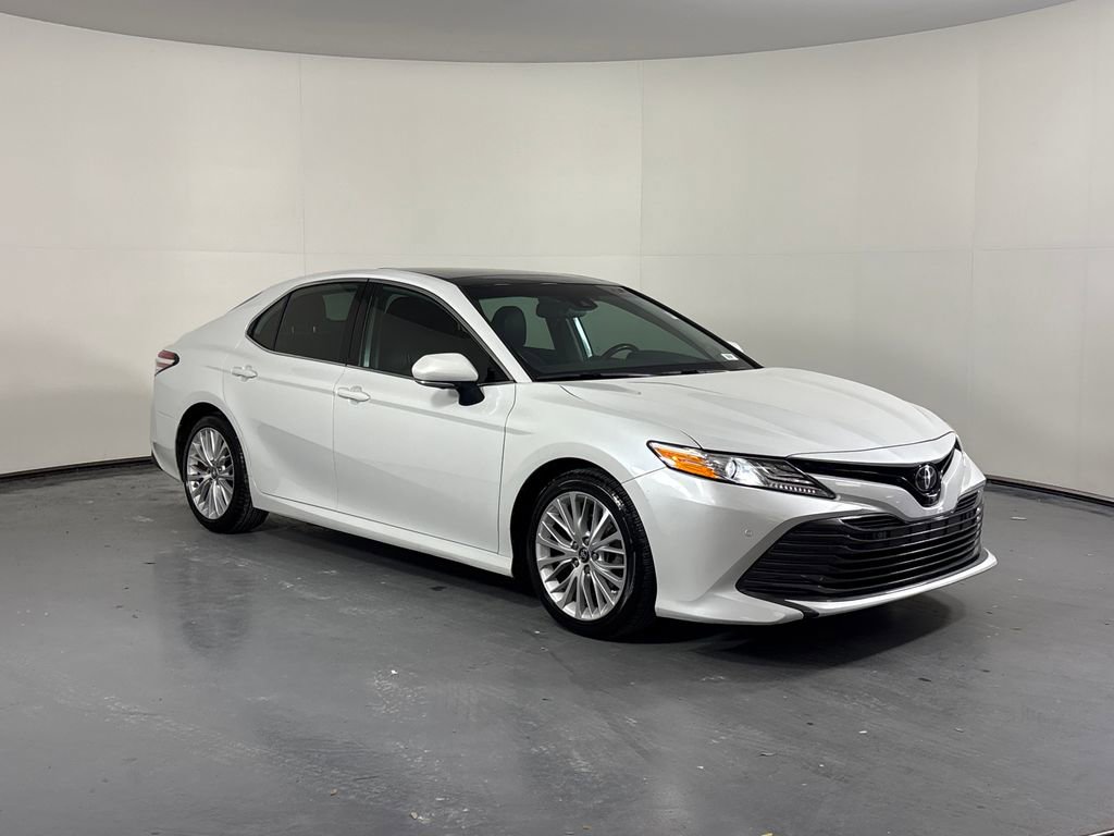 Used 2019 Toyota Camry XLE w/ Driver Assist Package FWD image 5