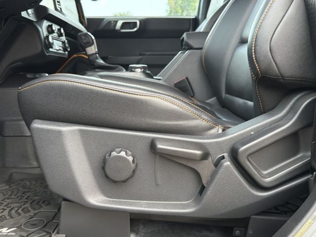 Used 2024 Ford Bronco Badlands AWD/4WD image 21