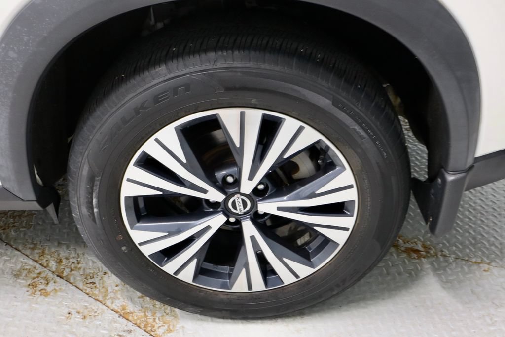 Certified 2021 Nissan Rogue SV w/ Premium Package FWD image 19