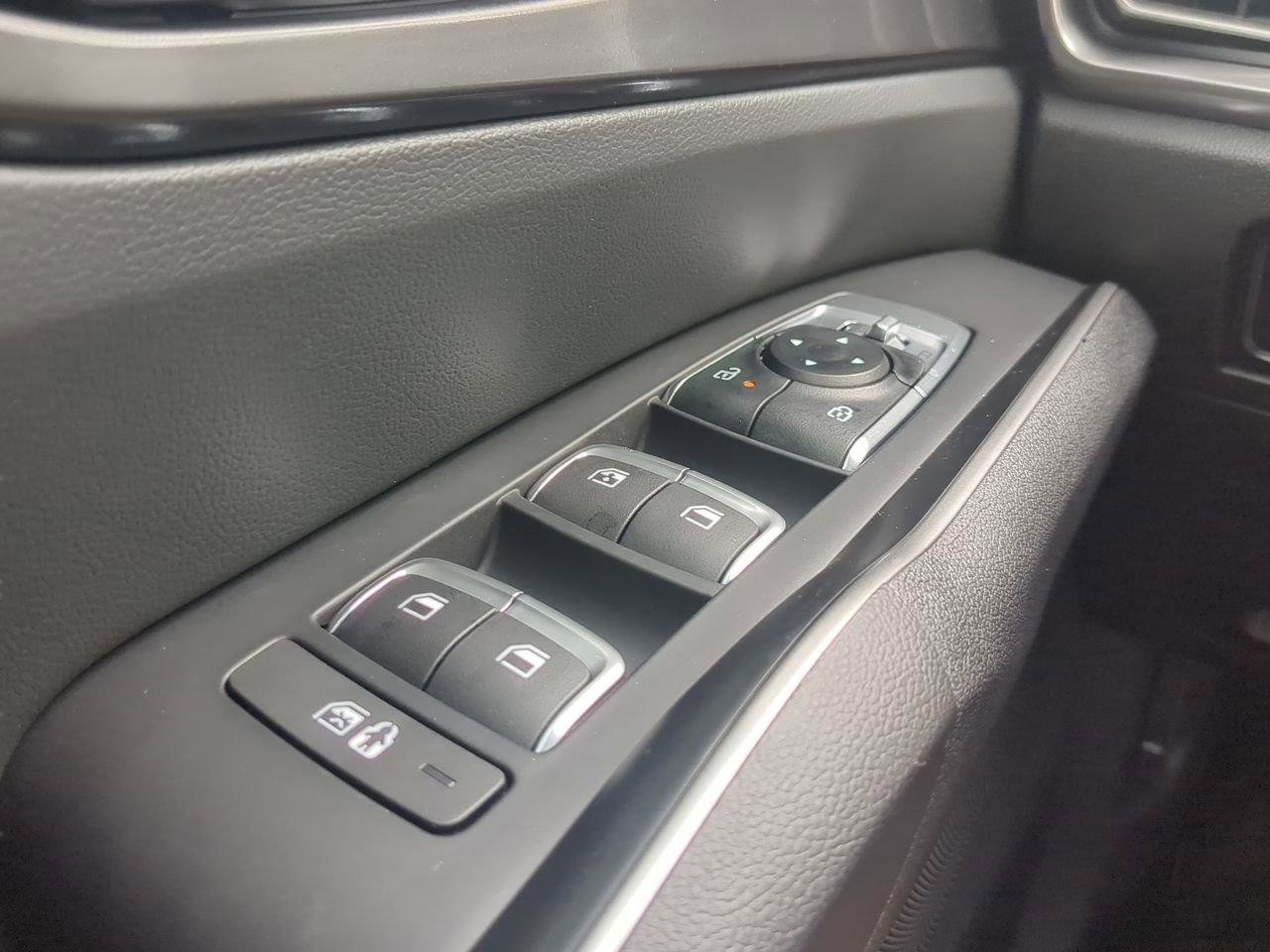 New 2026 Kia Sorento LX FWD image 18
