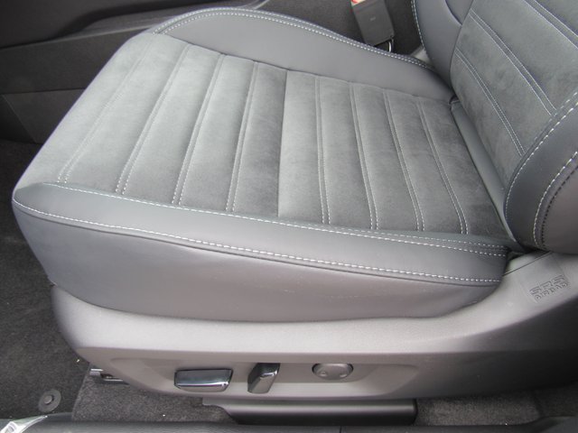 New 2026 Mitsubishi Outlander SE FWD image 13