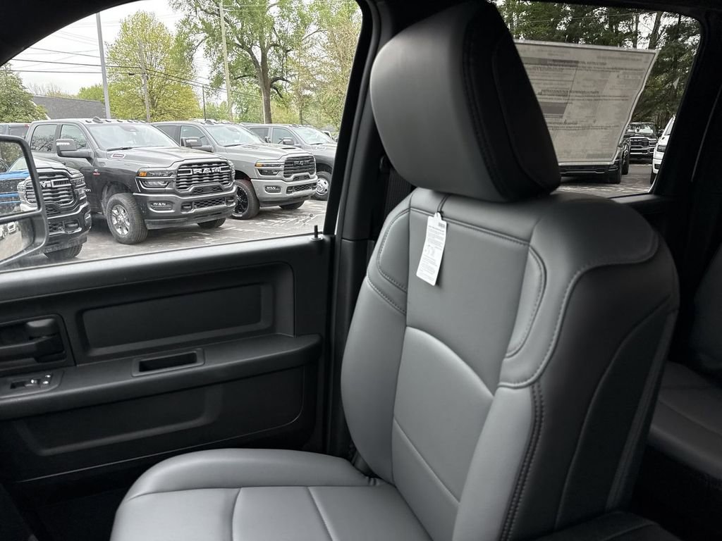 New 2026 RAM 2500 Tradesman AWD/4WD image 31