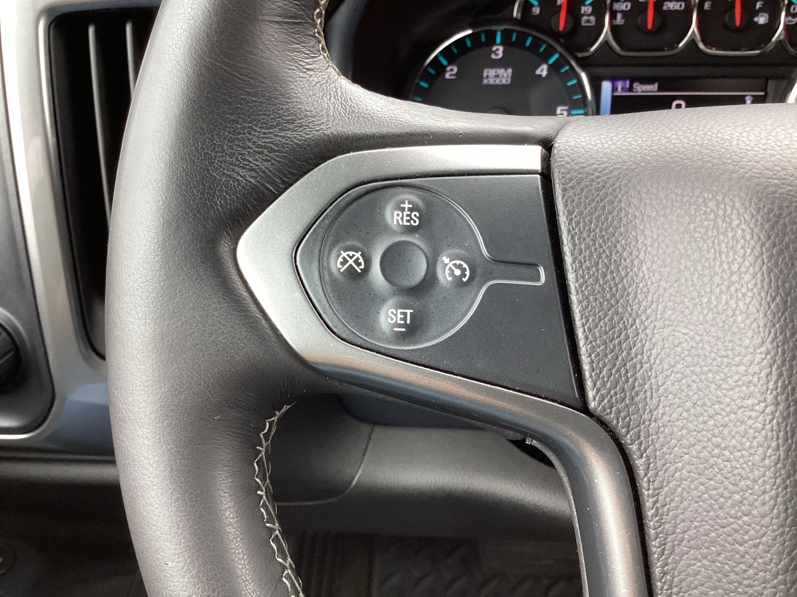Used 2018 Chevrolet Silverado 1500 LT w/ Texas Edition RWD image 29