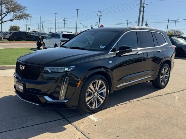 Used 2022 Cadillac XT6 Premium Luxury w/ Platinum Package image 3