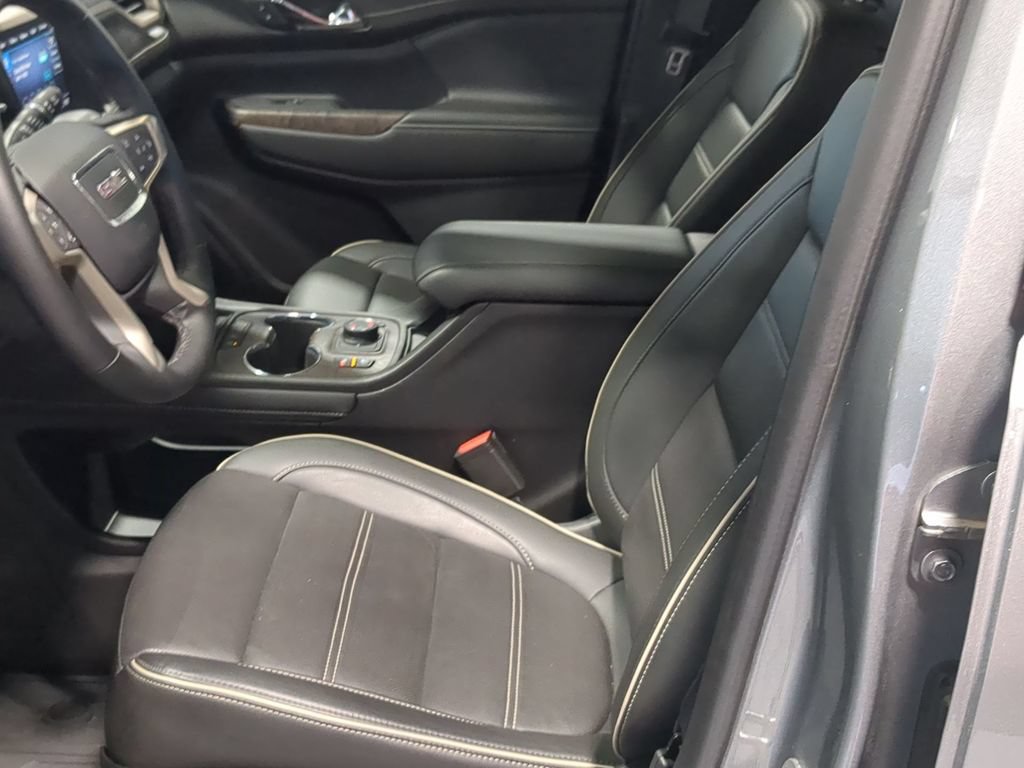 Used 2023 GMC Acadia Denali w/ Denali Technology Package AWD/4WD image 20