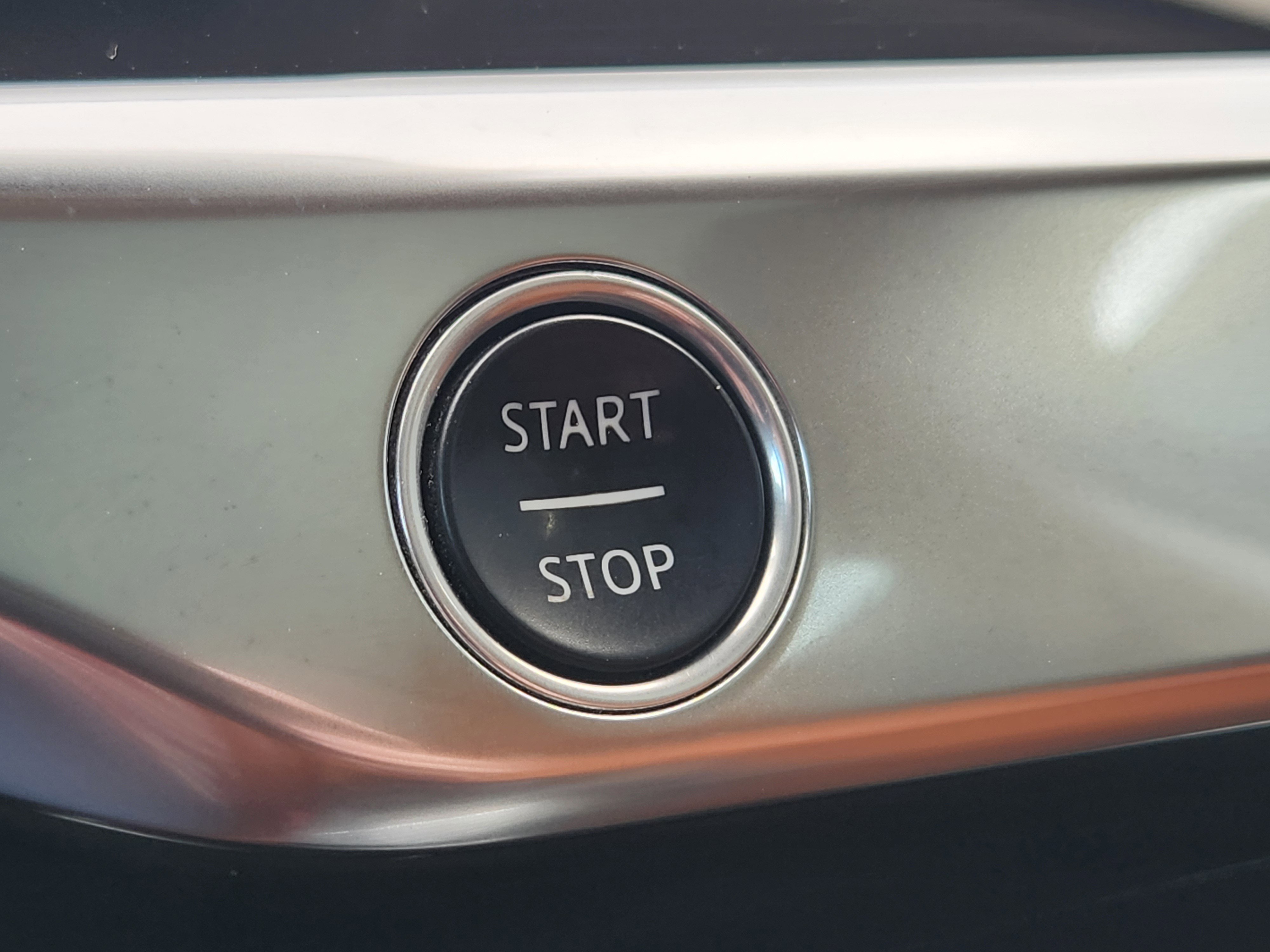 Used 2020 Jaguar I-PACE SE image 31