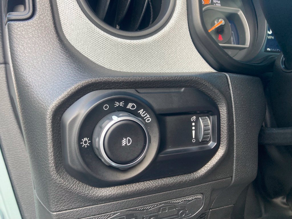 Used 2024 Jeep Wrangler Sport AWD/4WD image 17