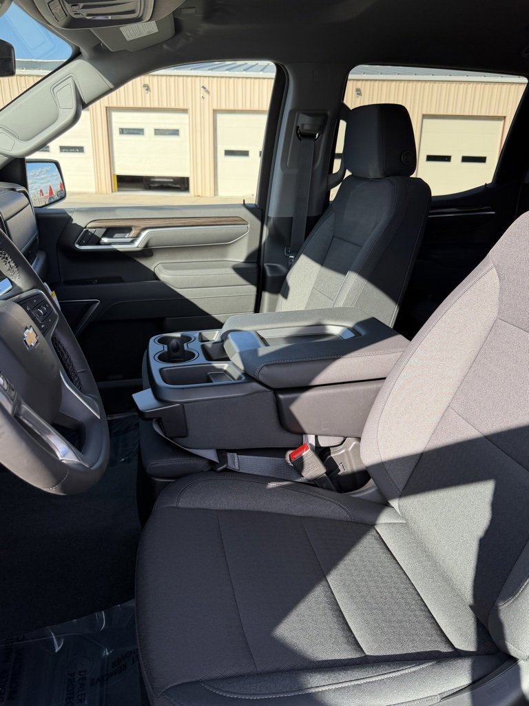 New 2026 Chevrolet Silverado 1500 LT image 8