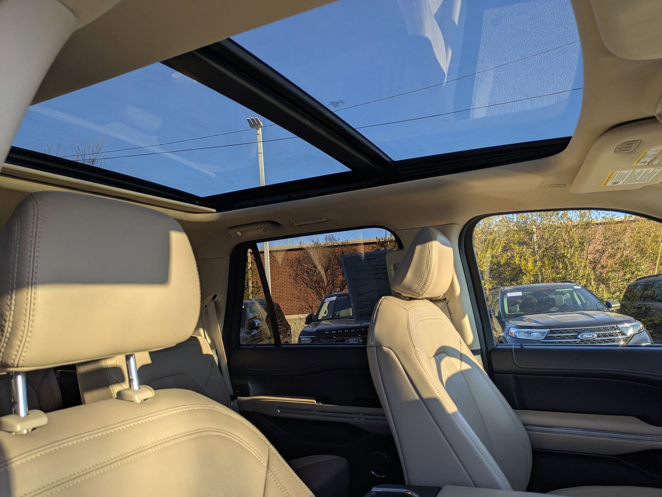 Certified 2024 Ford Expedition Limited image 38