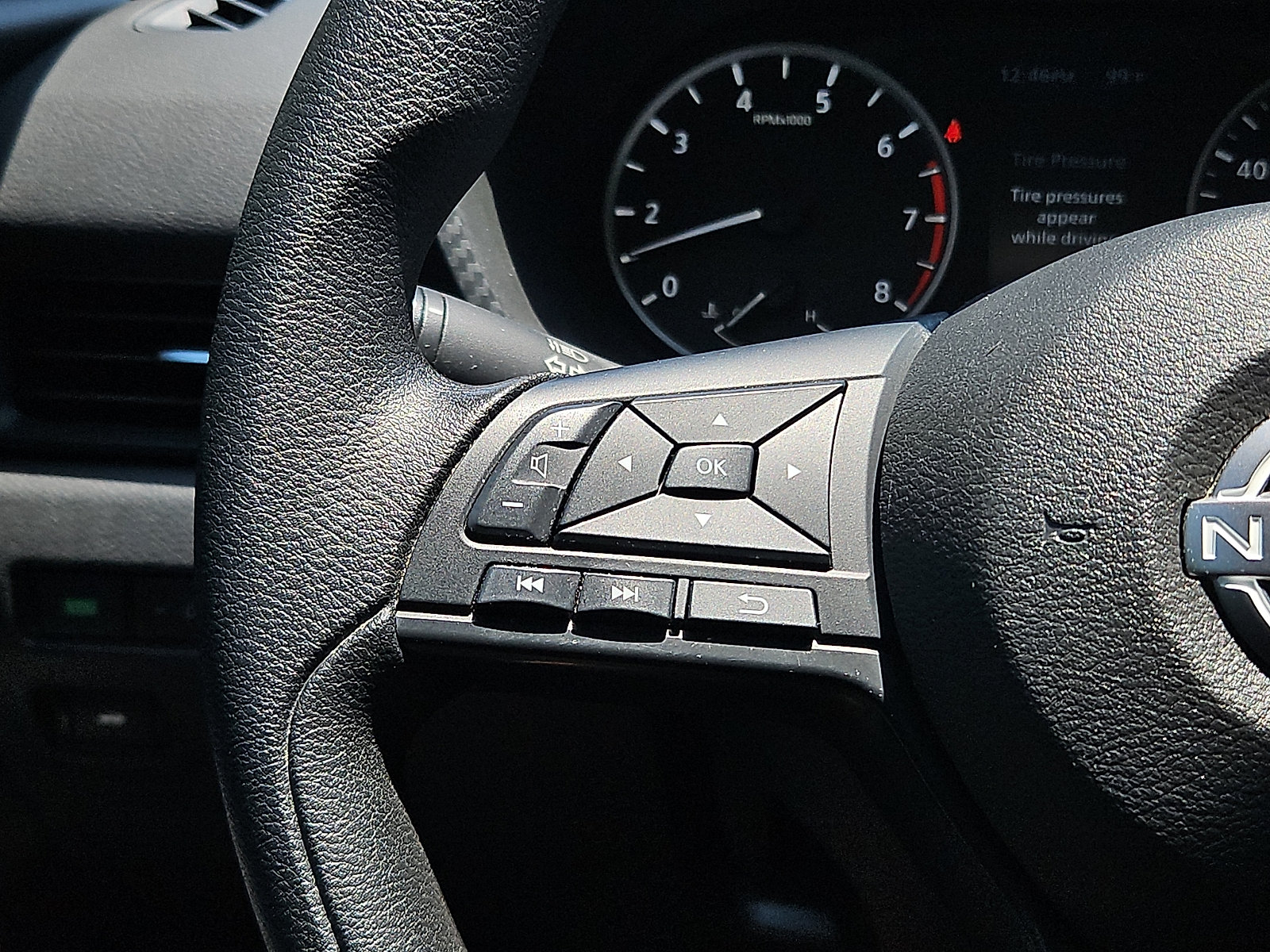 Certified 2024 Nissan Sentra S FWD image 19