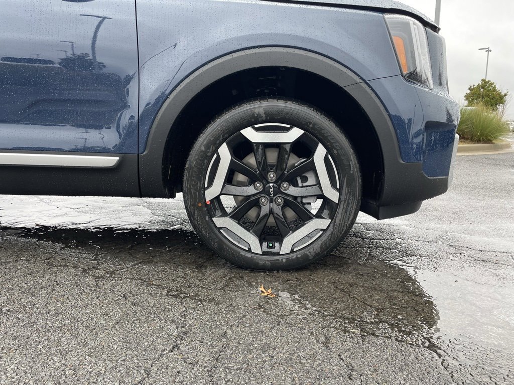 New 2025 Kia Telluride S image 32