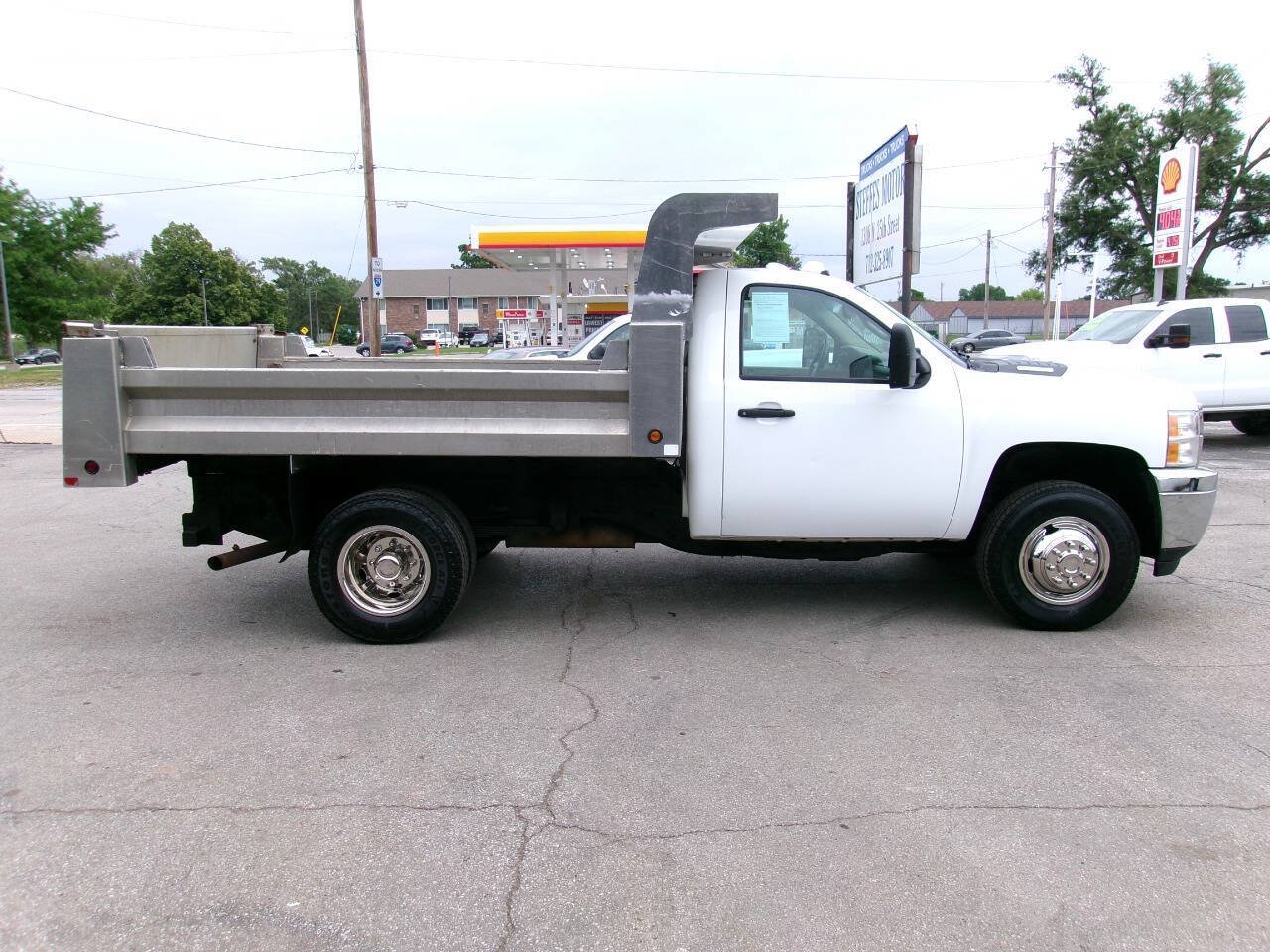 Used 2013 Chevrolet Silverado 3500 W/T w/ Snow Plow Prep Package AWD/4WD image 9