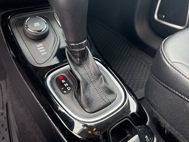 Used 2021 Jeep Compass Altitude w/ Sun and Sound Group image 27