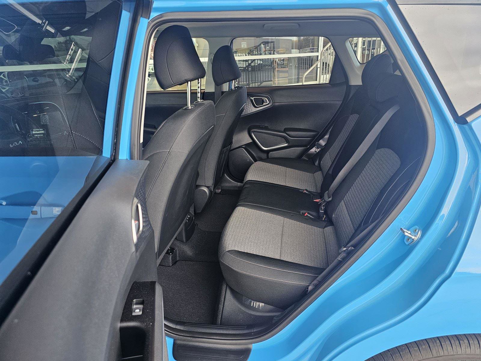 Used 2023 Kia Soul EX image 16