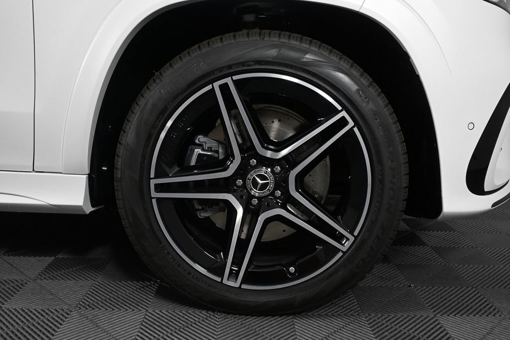 New 2026 Mercedes-Benz GLS 450 4MATIC image 35