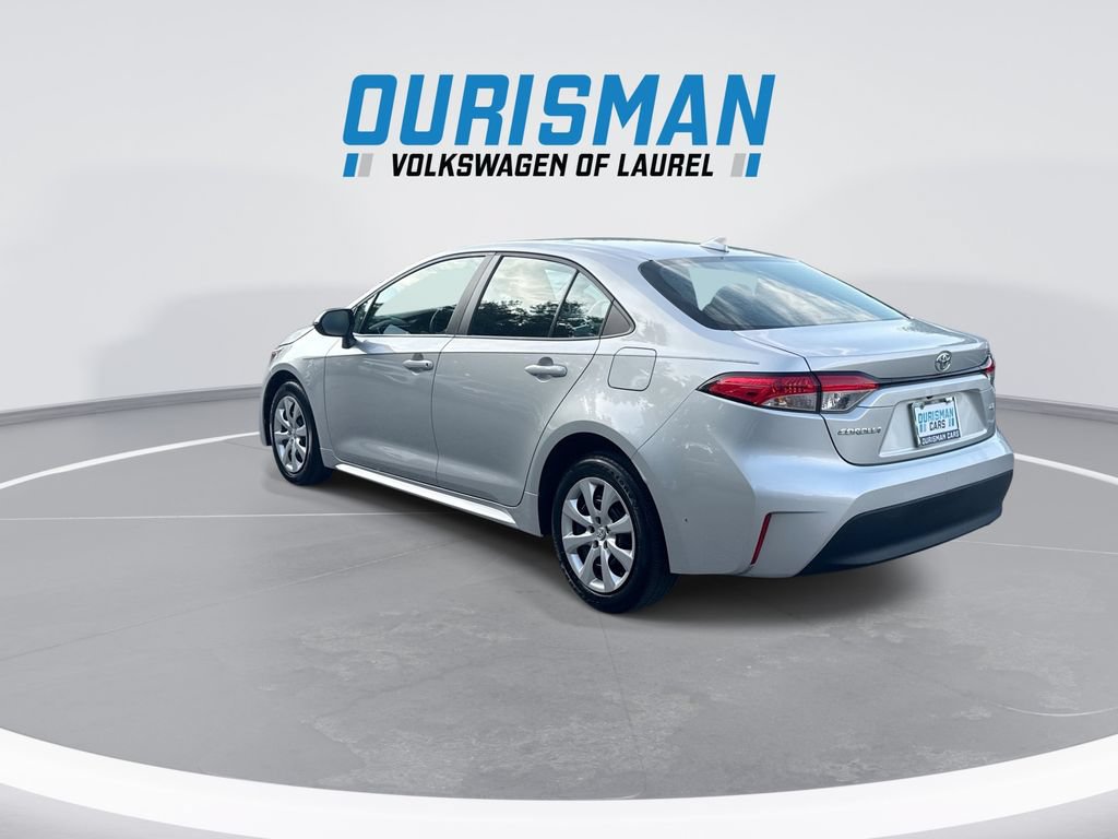 Used 2024 Toyota Corolla LE FWD image 6