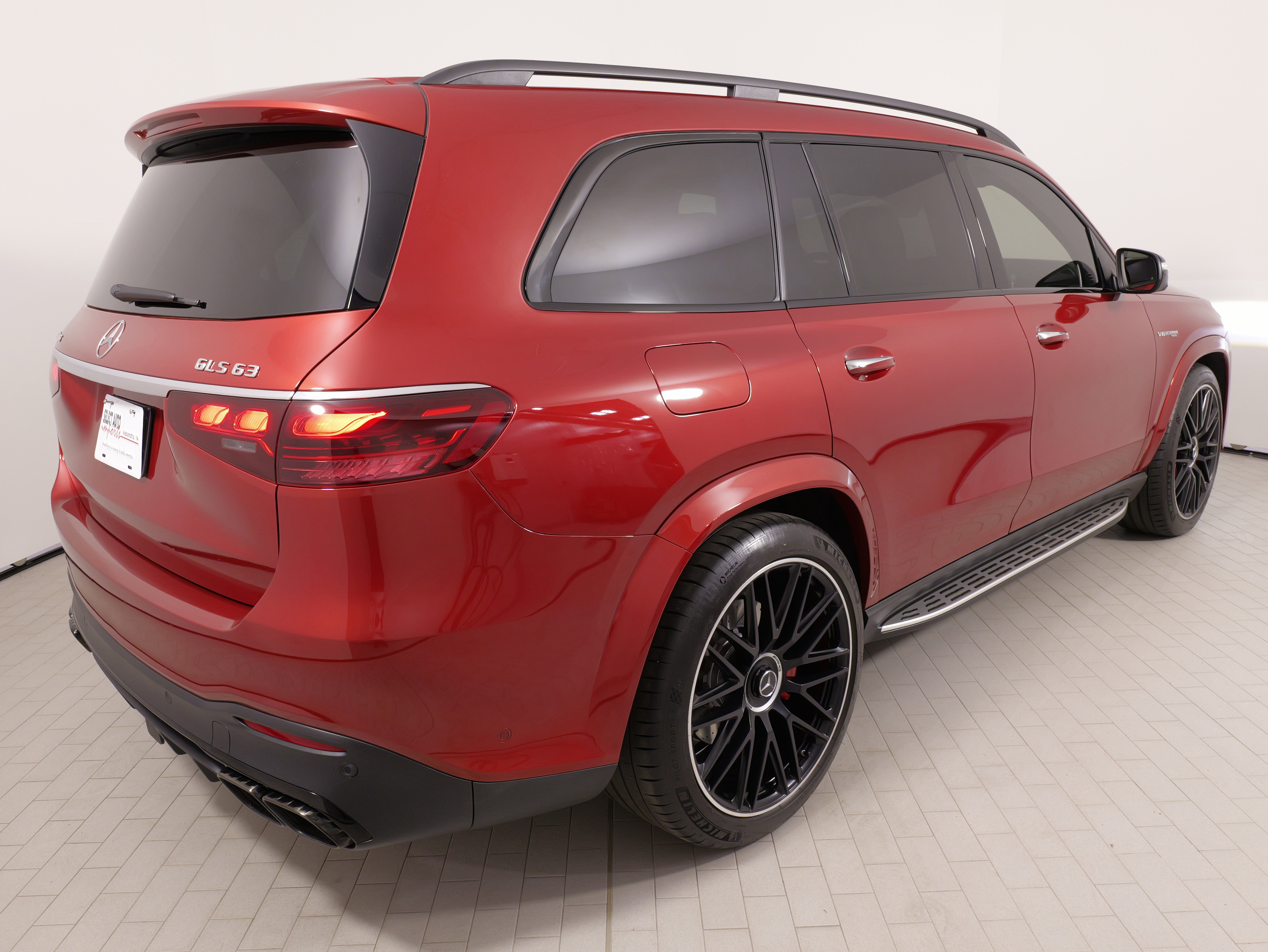 Used 2025 Mercedes-Benz GLS 63 AMG 4MATIC image 12