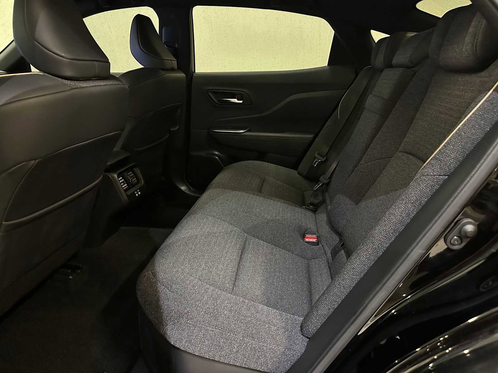 Certified 2023 Toyota Crown XLE image 23