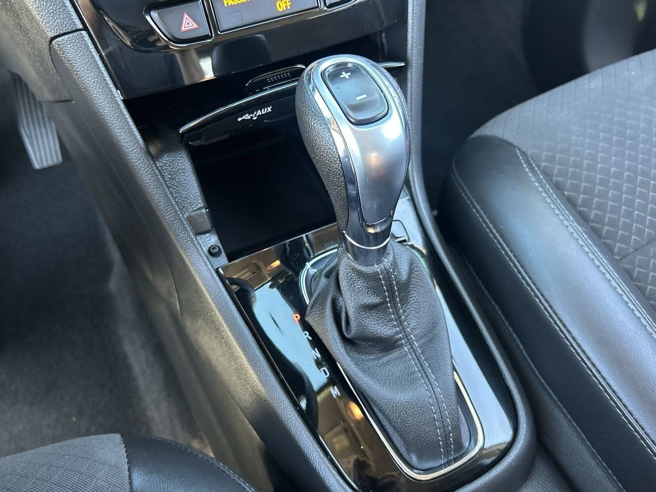 Used 2022 Buick Encore Preferred w/ Safety Package FWD image 28