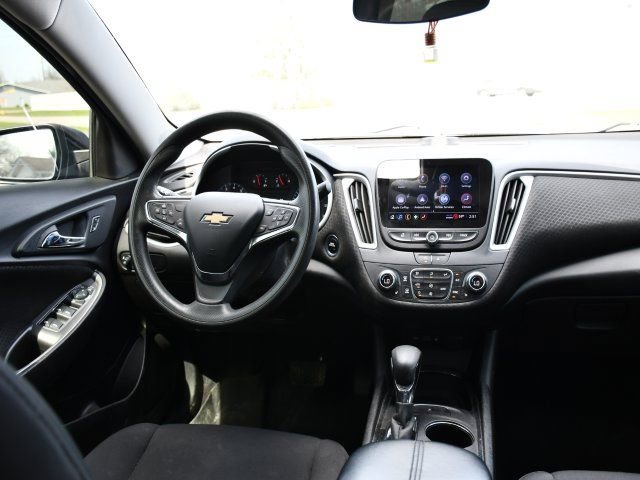 Used 2023 Chevrolet Malibu LT image 15