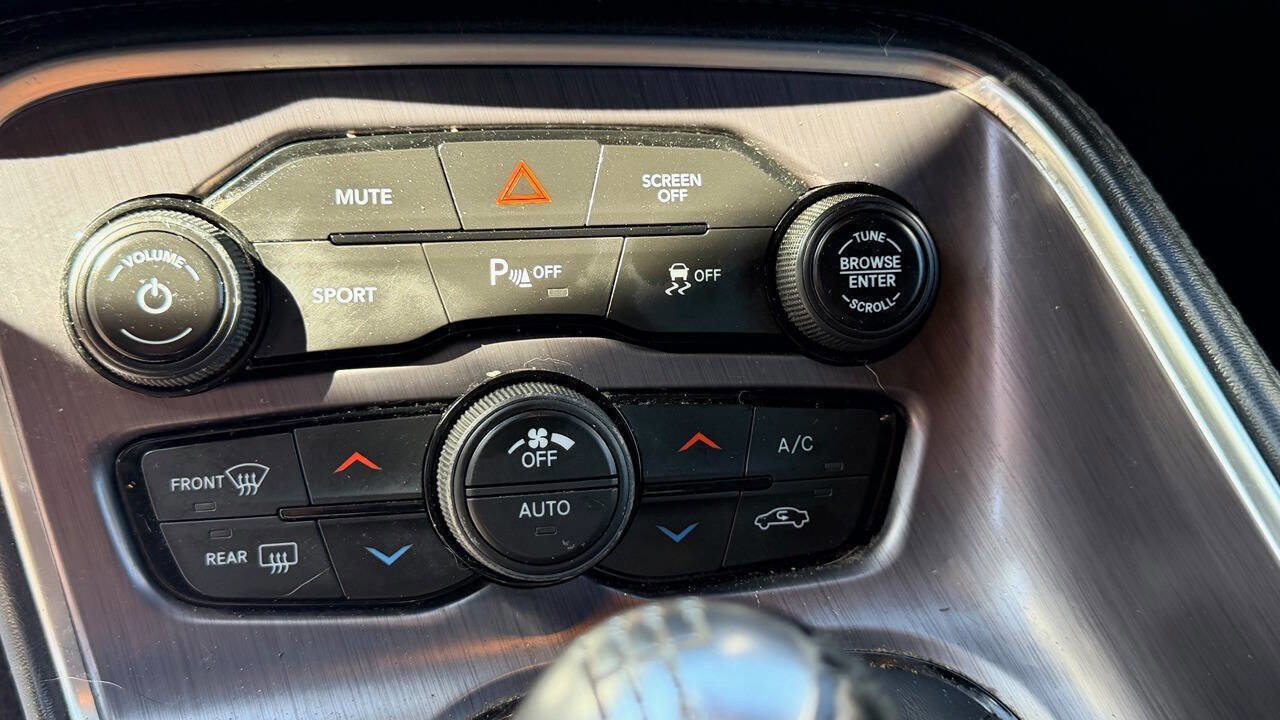 Used 2018 Dodge Challenger R/T Plus image 29