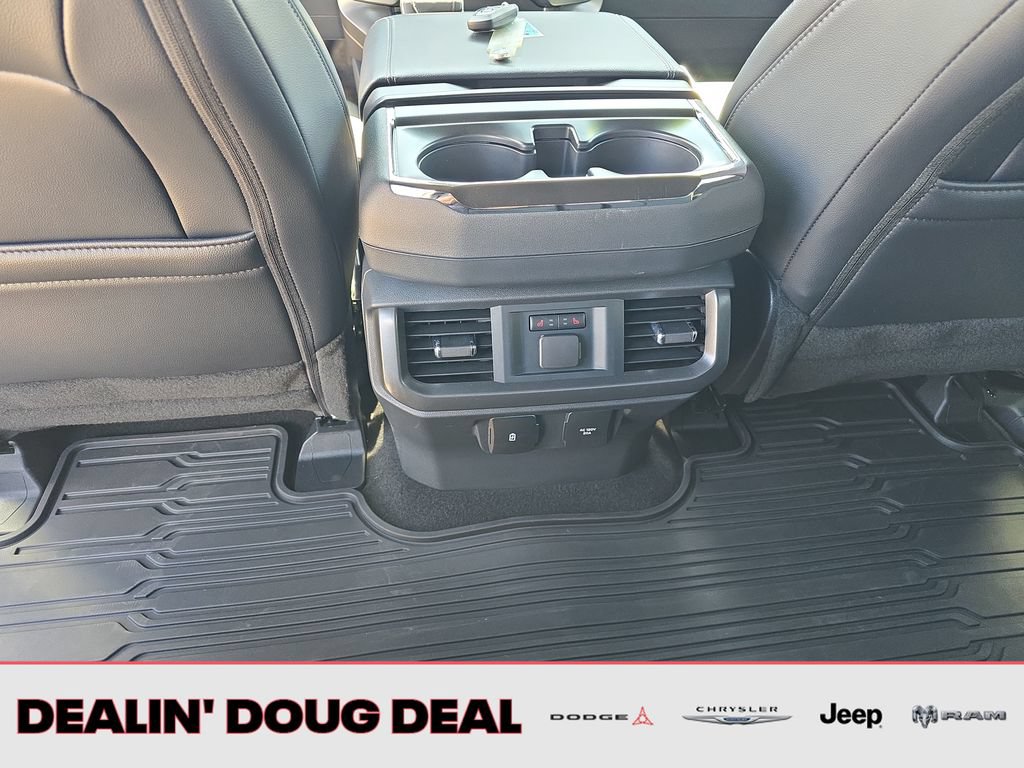 Used 2025 Ford F150 Lariat w/ Equipment Group 502A High AWD/4WD image 26