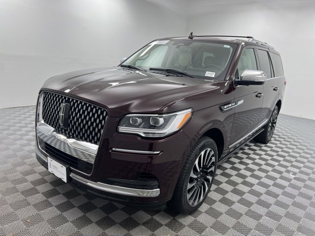 Certified 2024 Lincoln Navigator Black Label image 2
