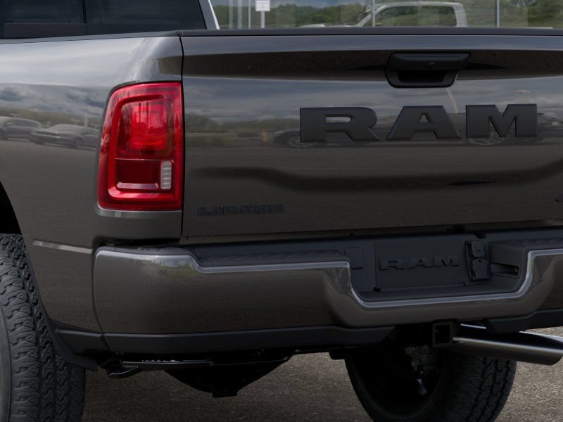 New 2026 RAM 2500 Laramie AWD/4WD image 14
