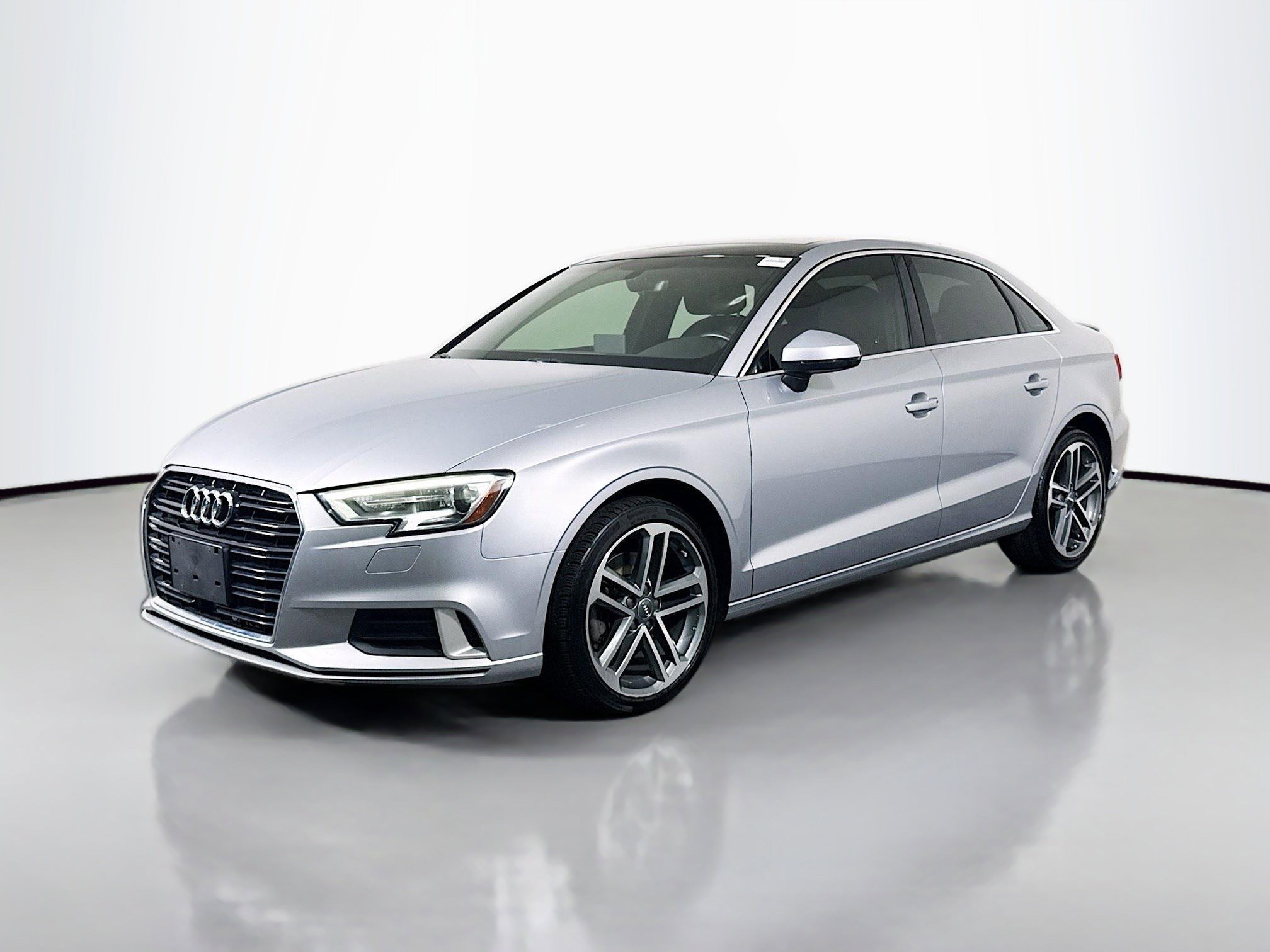 Used 2019 Audi A3 2.0T Premium w/ Convenience Package FWD image 4