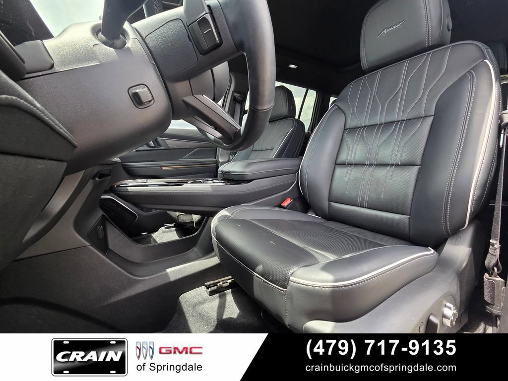 Used 2025 Buick Enclave Avenir w/ Super Cruise Package FWD image 23