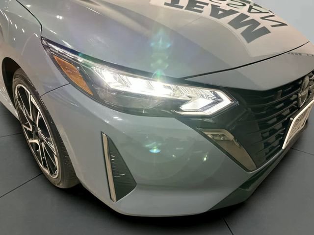 Certified 2024 Nissan Sentra SR w/ SR Premium Package image 23