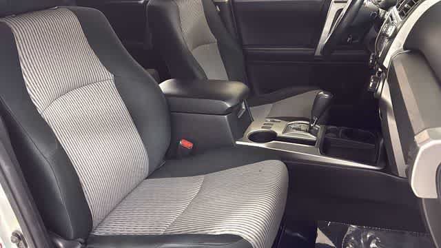 Used 2018 Toyota 4Runner SR5 RWD image 30