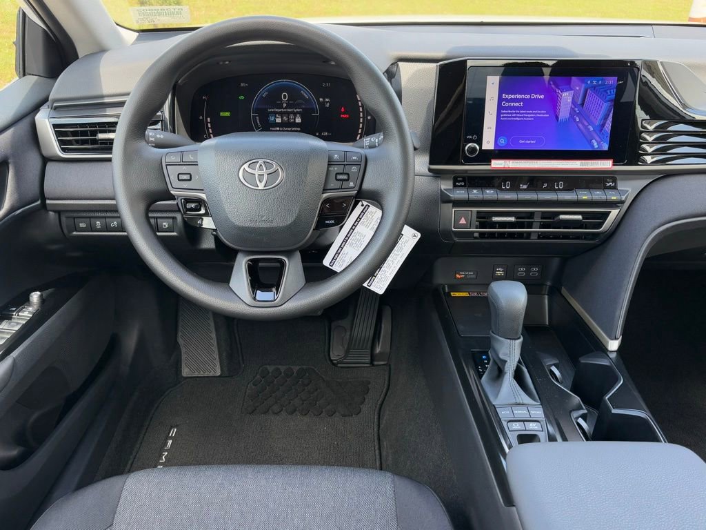 Used 2026 Toyota Camry LE w/ Convenience Package FWD image 9