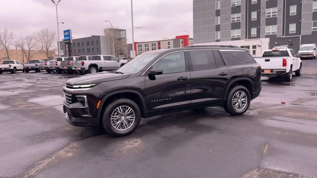 Certified 2025 Chevrolet Traverse LT w/ Driver Confidence Package image 4