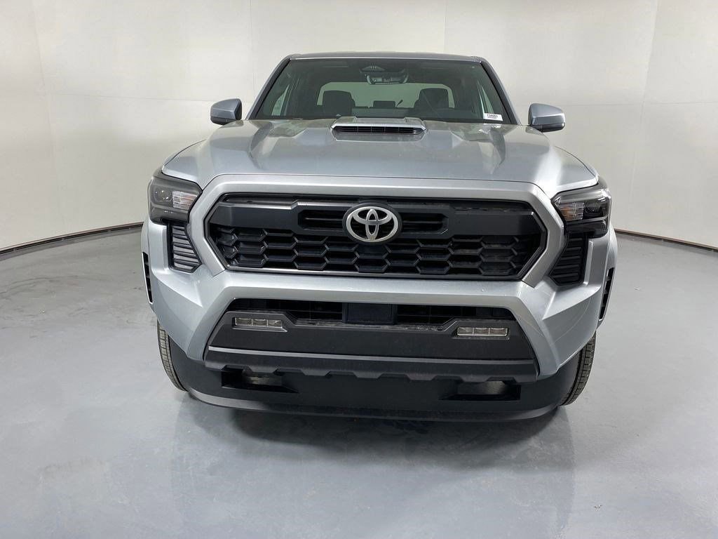 New 2025 Toyota Tacoma TRD Sport image 2