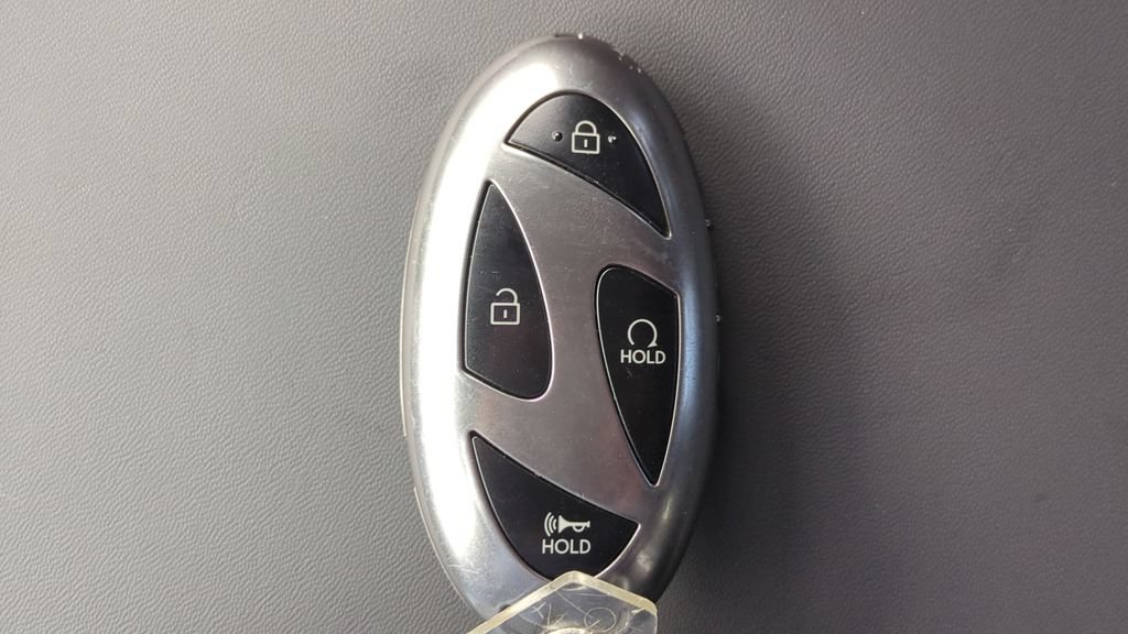 Certified 2025 Hyundai Santa Fe Calligraphy FWD image 29