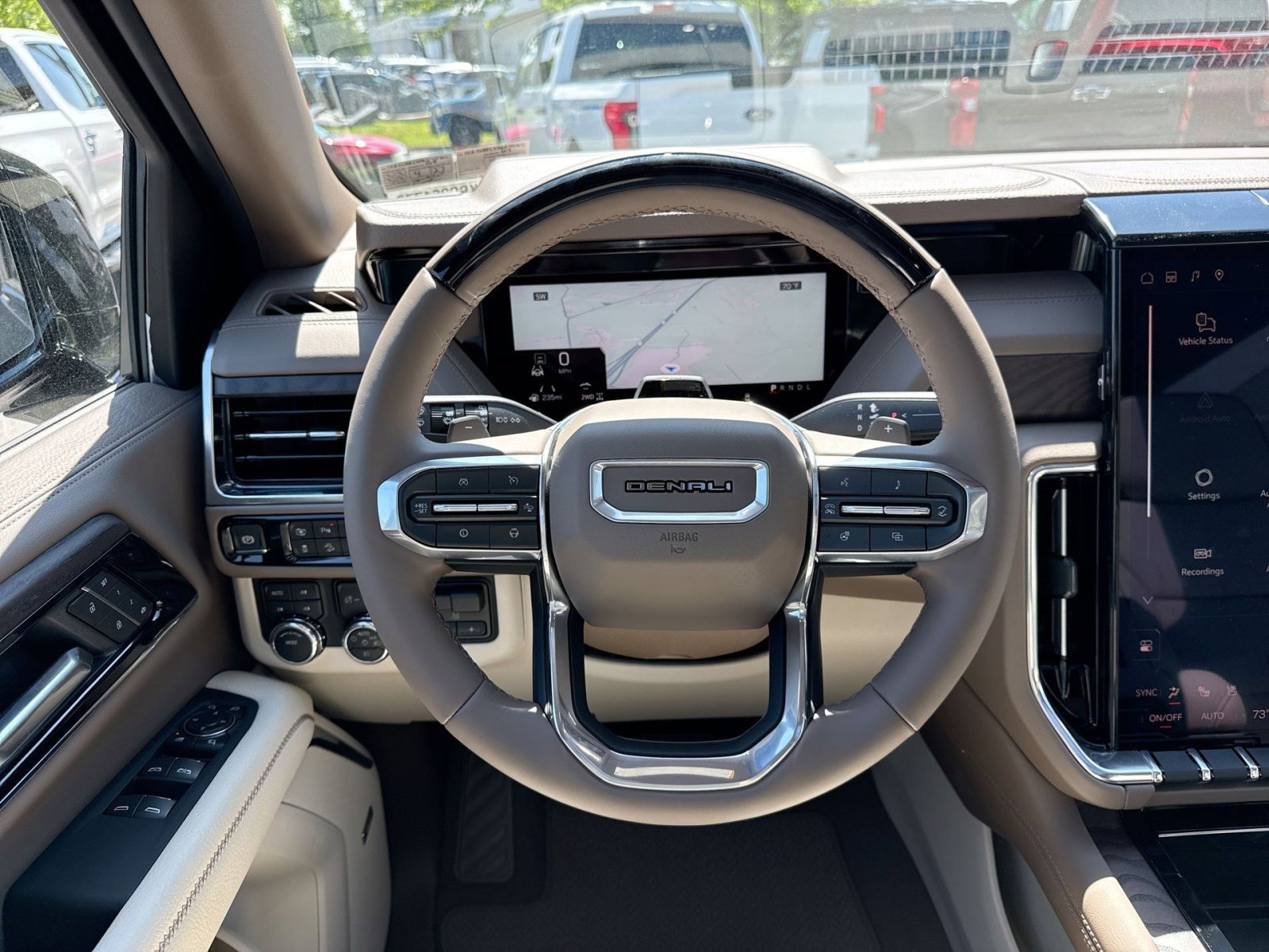 New 2026 GMC Yukon Denali w/ Denali Reserve Package AWD/4WD image 16