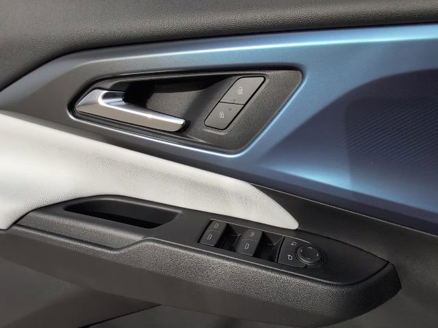 New 2026 Chevrolet Equinox EV LT AWD/4WD image 16