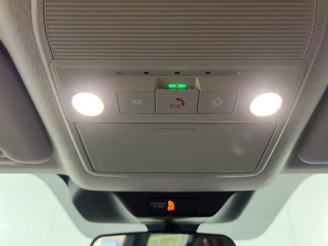 New 2026 Nissan Kicks SR w/ Cold Weather Package image 27
