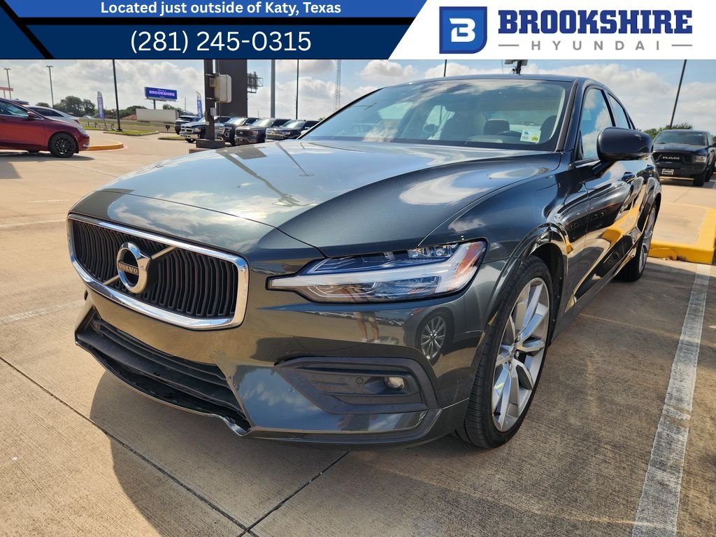 Used 2021 Volvo S60 T5 Momentum w/ Premium Package